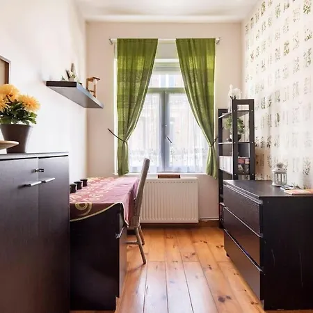 بيت للعطل Spacious In Tastefully Decorated House ليل